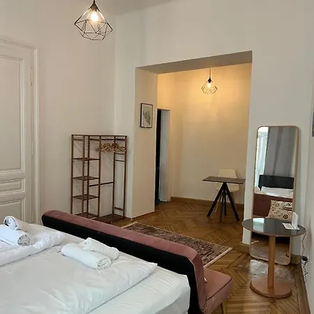 Centrally-Located Authentic Apartment Wien Exterior foto