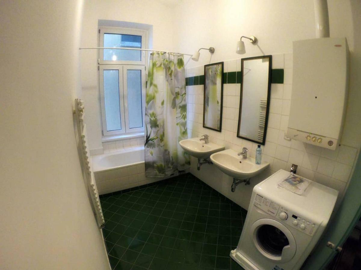 Apartment Centrally-located Authentic Wien